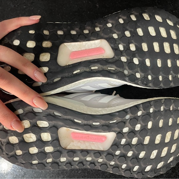 Adidas Women’s Ultraboost 1.0 DNA - Picture 5 of 5